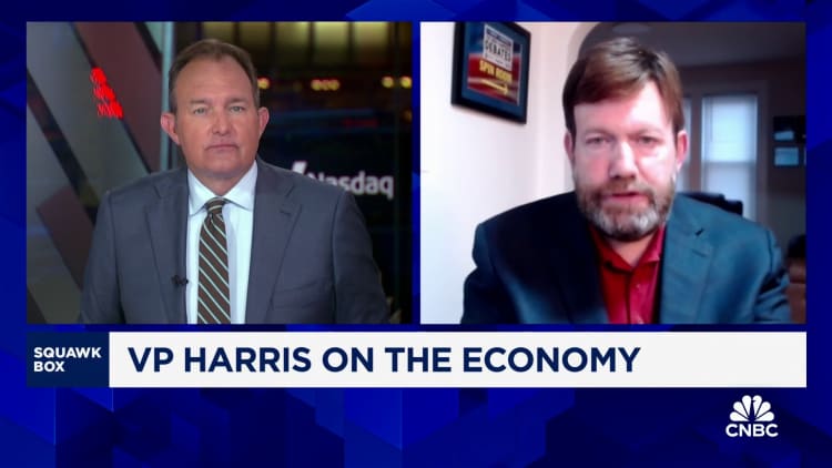 Pollster Frank Luntz on Harris-Walz interview: I would've graded her a C